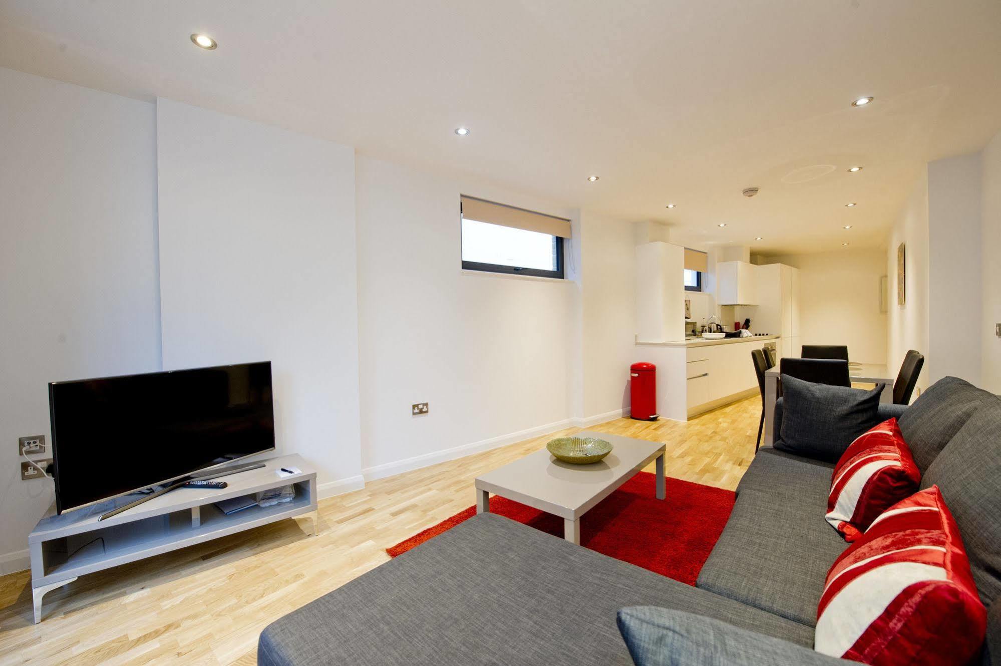 Tooley Street Apartments By Viridian Apartments Лондон Екстериор снимка