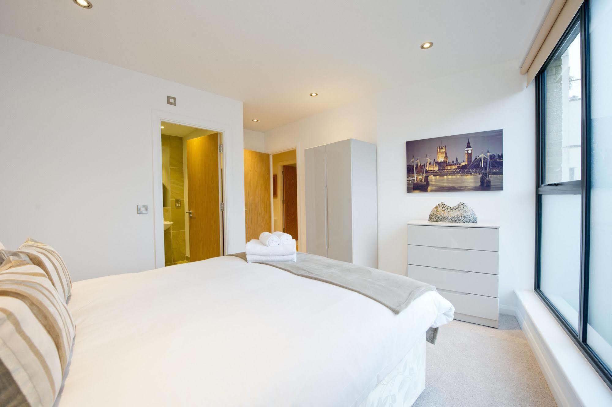 Tooley Street Apartments By Viridian Apartments Лондон Екстериор снимка