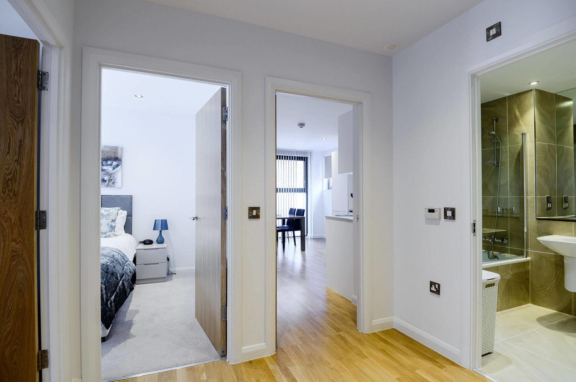 Tooley Street Apartments By Viridian Apartments Лондон Екстериор снимка